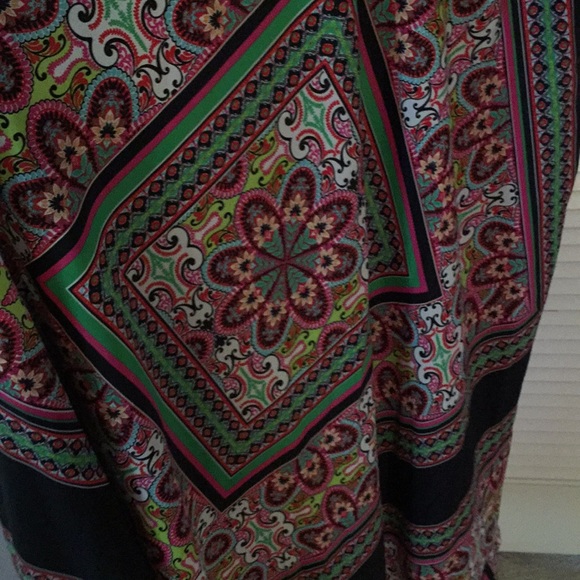 Dress - Picture 3 of 4